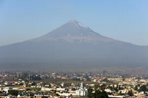 Images Dated 10th November 2010: Volcan de Popocatepetl, 5452m, Cholula, Puebla state, Mexico North America