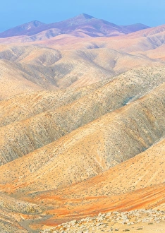 Images Dated 5th March 2007: Volcanic landscape, Betancuria Natural Park, Fuerteventura, Canary islands, Spain, Europe