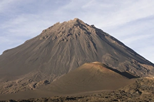 Images Dated 25th February 2009: Volcano on Fogo, Cape Verde Islands, Africa