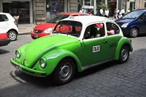 Images Dated 4th October 2006: Volkswagen taxi cab, Mexico City, Mexico, North America