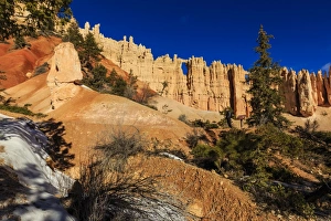 Peekaboo Loop Trail Prints: Wall of Windows lit by early morning sun
