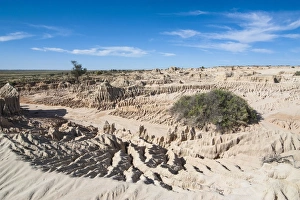 Images Dated 1st November 2008: Walls of China, a series of Lunettes in the Mungo National Park, part of the Willandra Lakes Region