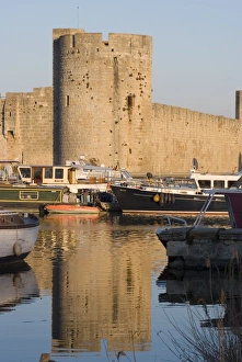Walls dating from 13th century, Aigues-Mortes, Languedoc, France, Europe