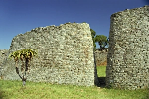 Great Enclosure Prints: Walls of Great Enclosure, Great Zimbabwe, UNESCO World Heritage Site, Zimbabwe, Africa