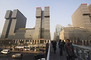 Images Dated 19th December 2007: Wanda Plaza department store buildings in the Central Business District business district