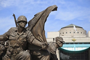 Images Dated 3rd October 2009: War Memorial and Museum, Seoul, South Korea, Asia