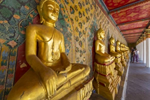 Typically Asian Prints: Wat Arun (Temple of Dawn), Bangkok, Thailand, Southeast Asia, Asia