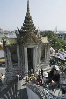 Images Dated 31st December 2007: Wat Arun (Temple of the Dawn), Bangkok, Thailand, Southeast Asia, Asia