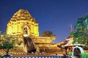 Roots Prints: Wat Chedi Luang Varavihara, Chiang Mai, Thailand
