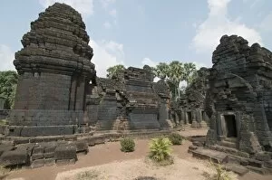 Images Dated 13th January 2008: Wat Kohear Nokor, 11th century Hindu temple, Cambodia, Indochina, Southeast Asia, Asia
