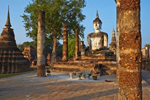 Wat Mahatat, Sukhothai Historical Park, UNESCO World Heritage Site, Sukhothai, Thailand, Southeast Asia, Asia