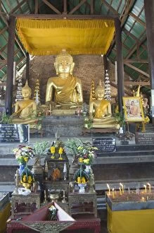 Wat Phra That Chedi Luang at Chiang Saen, Golden Triangle, Thailand, Southeast Asia, Asia
