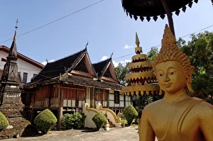 Images Dated 29th September 2006: Wat Sisaket, built on the orders of Chao Anou, last king of Vientiane, Vientiane