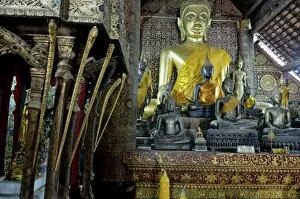 Images Dated 30th September 2006: Wat Xieng Thong, Luang Prabang, UNESCO World Heritage Site, Laos, Indochina