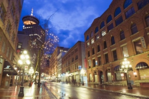 Images Dated 11th April 2009: Water Street at night, Gastown, Vancouver, British Columbia, Canada, North America