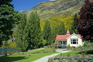 Southland Prints: Watter Peak Homestead near Queenstown