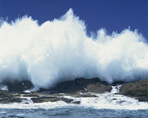 Energy Prints: Waves crashing on rocks on the coast of South Africa