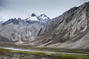 On the way to Kargil beside the gorgeous north flowing Suru River, Ladakh, India