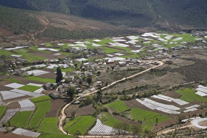 Images Dated 1st May 2008: On the way between Zhongdian and Deqin, on the Tibetan Border, Shangri-La region
