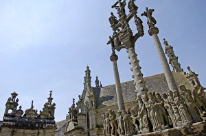 Images Dated 17th January 2008: Wayside cross, Parish enclosure, Saint Thegonnec church, St.-Thegonnec