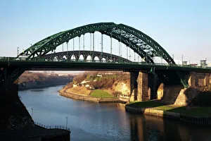 Connection Gallery: Wearmouth Bridge over the River Wear, Sunderland, Tyne and Wear, England, United Kingdom, Europe