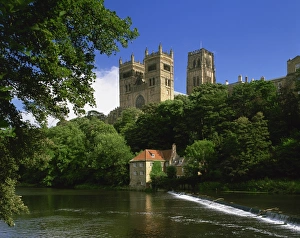 Weir below Durham Cathedral, Durham, England, United Kingdom, Europe