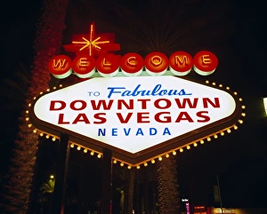 Text Prints: Welcome to Las Vegas sign at night