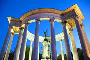 Cardiff Prints: Welsh National War Memorial Statue, Alexandra Gardens, Cathays Park, Cardiff, Wales