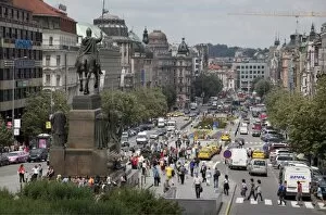 Images Dated 25th June 2009: Wenceslas Square and St. Wenceslas statue, Prague, Czech Republic, Europe