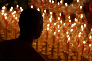 Images Dated 28th May 2010: Wesak celebrating Buddhas birthday, awakening and Nirvana