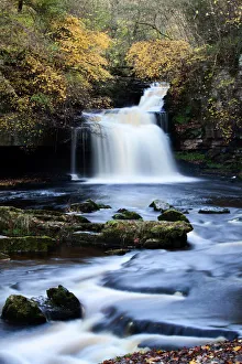 West Burton Waterfall in autumn, Wensleydale, North Yorkshire, England, United Kingdom, Europe
