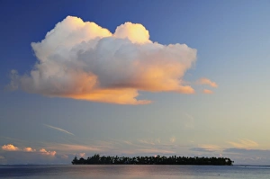Images Dated 14th July 2008: West coast, Raiatea, French Polynesia, South Pacific Ocean, Pacific