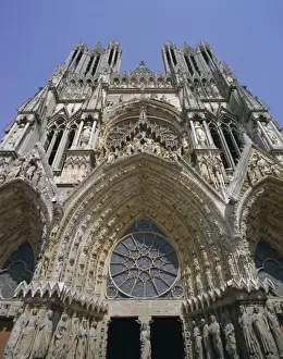 Rose Window Prints: West front, Reims Cathedral, UNESCO World Heritage Site, Champagne, France, Europe