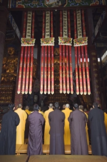 Images Dated 8th January 2008: West Garden Buddhist Temple, Suzhou, Jiangsu Province, China, Asia