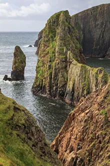 Westerwick, dramatic coastal views, red granite sea cliffs and stacks, West Mainland