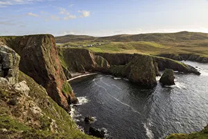 Westerwick, dramatic coastal views, red granite sea cliffs and stacks, West Mainland