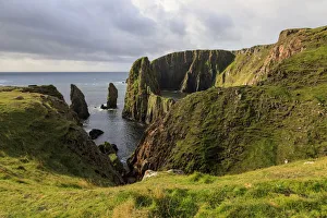 Westerwick, dramatic coastal views, red granite sea cliffs and stacks, West Mainland