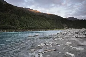 Images Dated 5th May 2010: Whataroa River, West Coast, South Island, New Zealand, Pacific