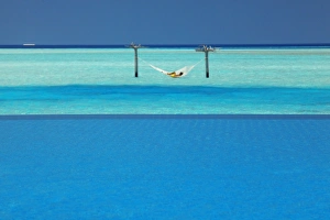 Hammock Prints: Four wheel drive (4WD) tour group on Salir de Uyuni, salt flats, Bolivia, South America