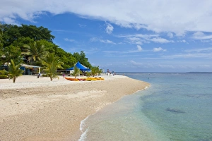 Images Dated 31st August 2008: White sand beach at Hideaway island near Port Vila, Island of Efate, Vanuatu, South Pacific, Pacific