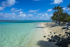 White sand beach and turquoise waters, Rarotonga and the Cook Islands, South Pacific