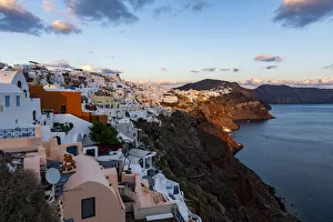 Whitewashed architecture at sunset, Oia, Santorini, Cyclades, Greek Islands, Greece
