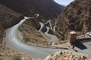 Curving Prints: Winding mountain road