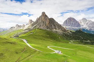 Landscapes Collection: Winding road of Giau Pass in the green landscape with Ra Gusela