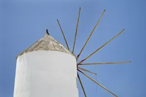 Images Dated 12th June 2008: Windmill, Oia, Santorini, Cyclades, Aegean Sea, Greek Islands, Greece, Europe