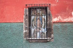 Images Dated 29th October 2007: Window, San Miguel de Allende, Mexico, North America