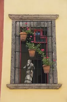 Window in San Miguel de Allende (San Miguel), Guanajuato State, Mexico, North America
