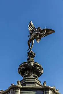 Top Section Gallery: The winged statue of Anteros (known as Eros) on Piccadilly Circus in London, England