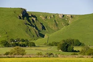 Images Dated 2nd June 2009: Winnats Pass, Ice Age meltwater gorge cut into reef limestone, Castleton
