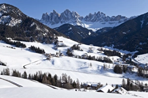 Images Dated 18th February 2009: Winter landscape of St. Magdalena village and church, Geisler Spitzen, 3060m